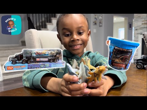 18 Piece Shark Figurine Playset and 12 Sharks Tube Transporter by Wild Republic – TOY REVIEW!